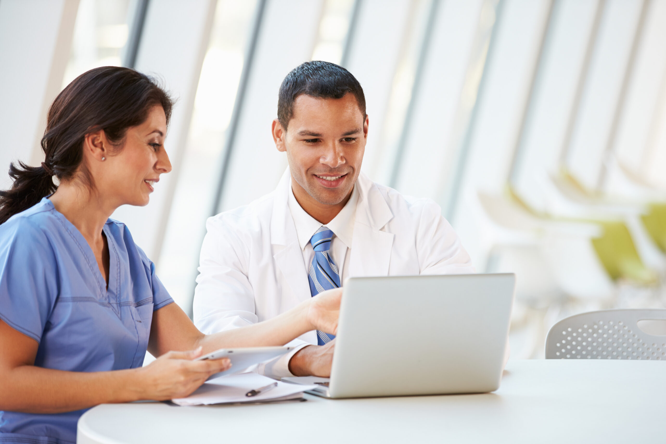 Transitioning From Professional Silos To True Collaborators in Optometric Practice by Enhancing Interprofessional Communication