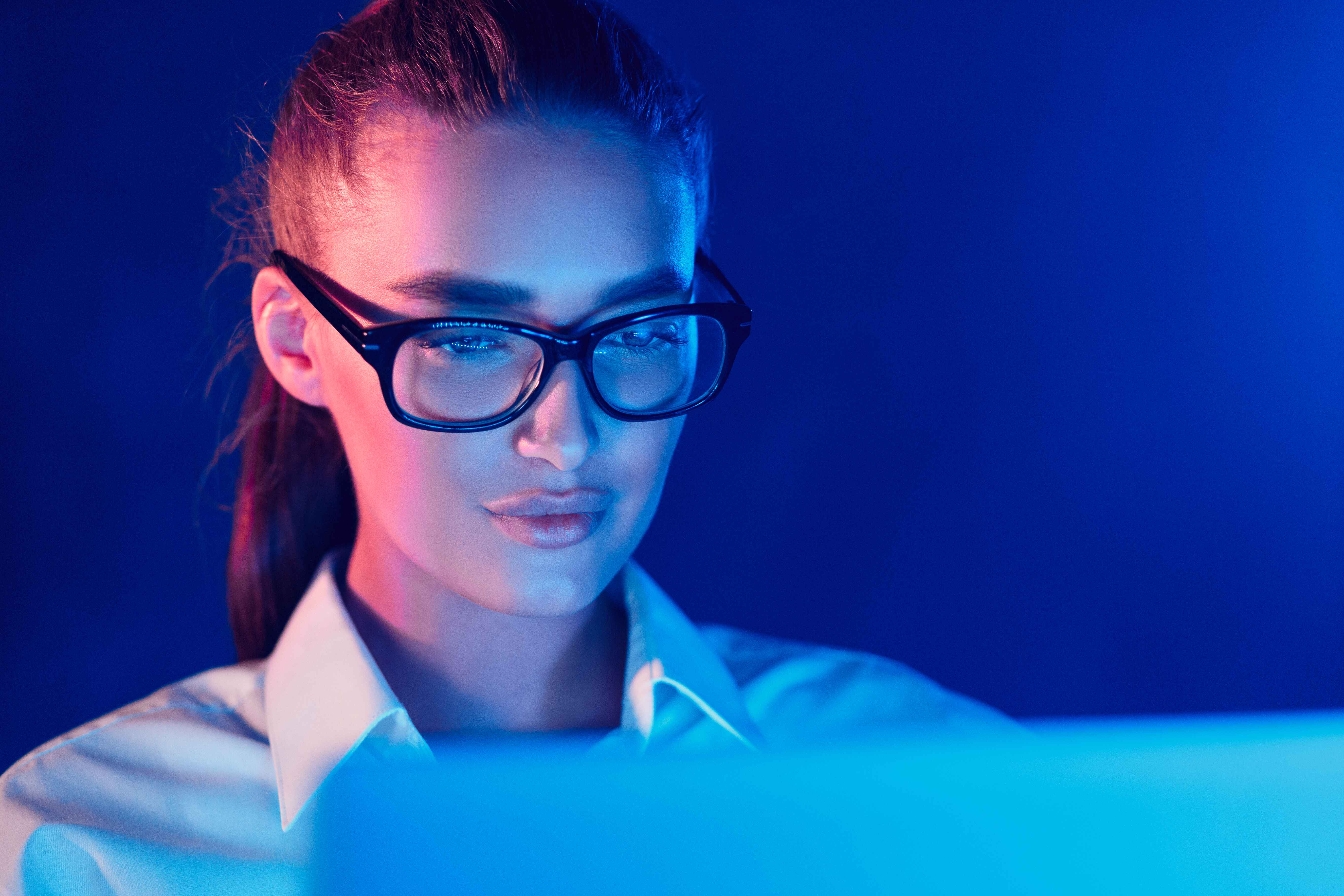 How to Test Blue Light Glasses